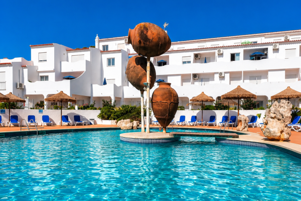 Salema Beach Club apartments to rent